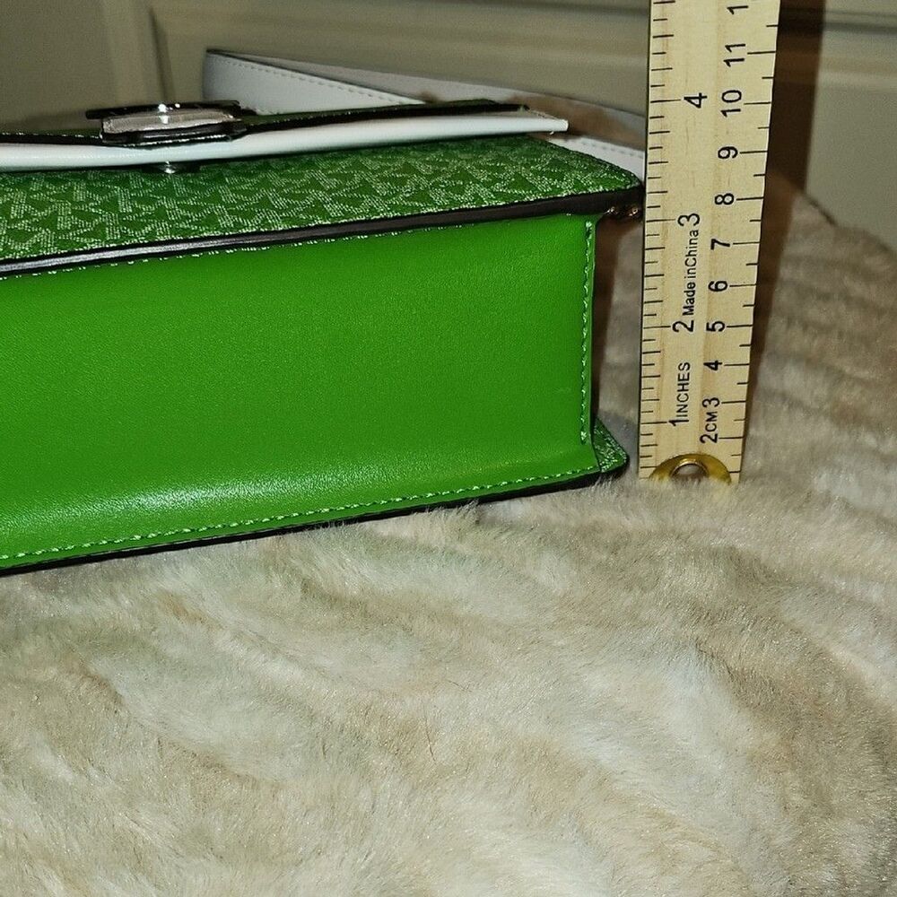 Michael Kors Green and White Crossbody Bag NWT - Picture 5 of 11